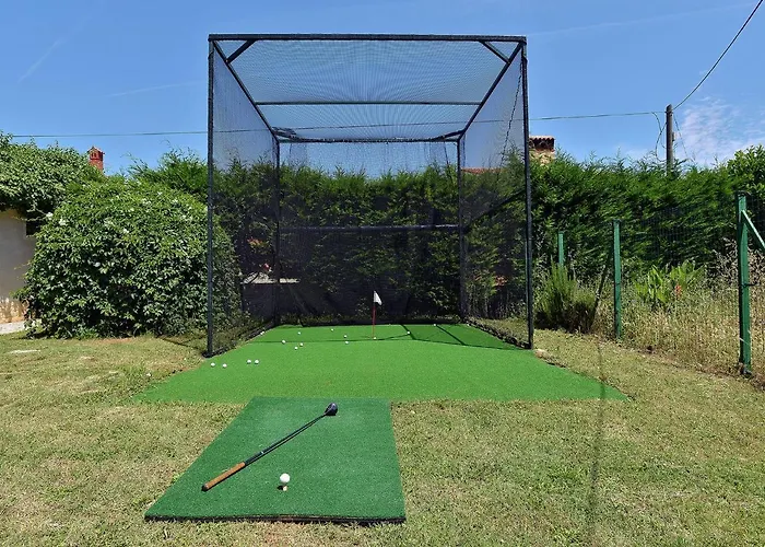 Hébergement de vacances In Li Njan With Pool Near *